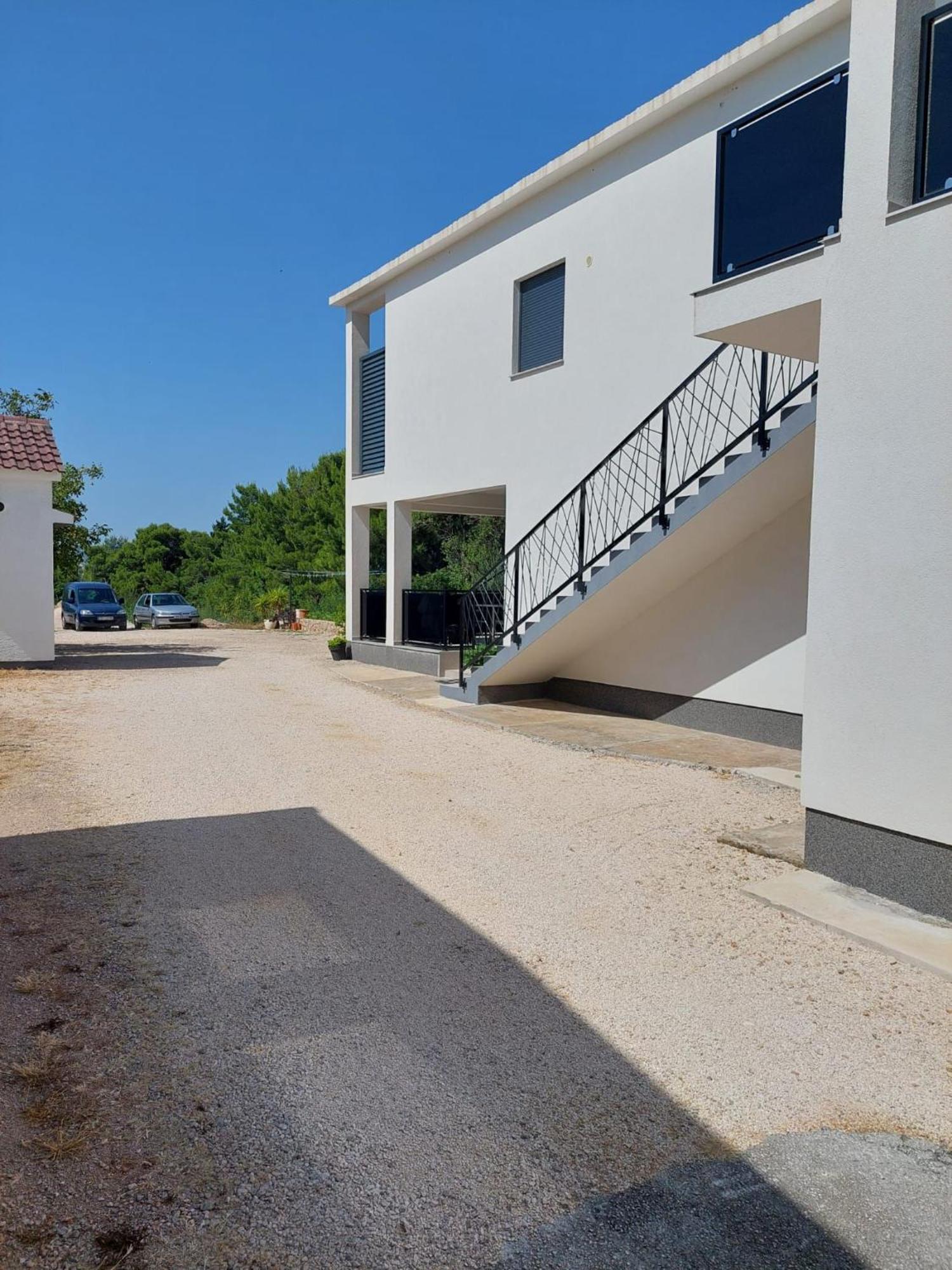 Apartmani Karla Paklenica Starigrad Paklenica Exterior photo